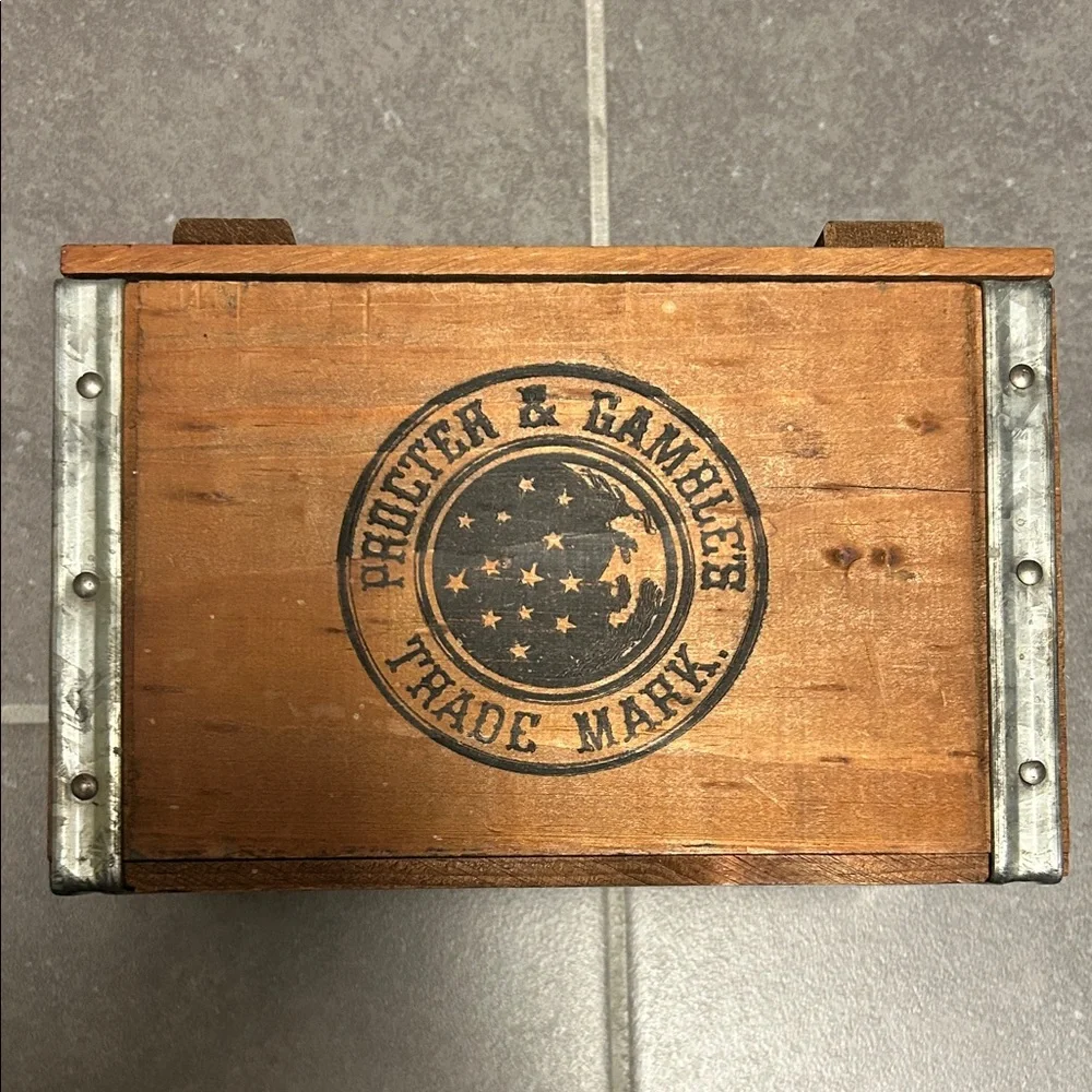 Antique Procter & Gamble P&G Moon Stars Wooden Advertising Crate Box
